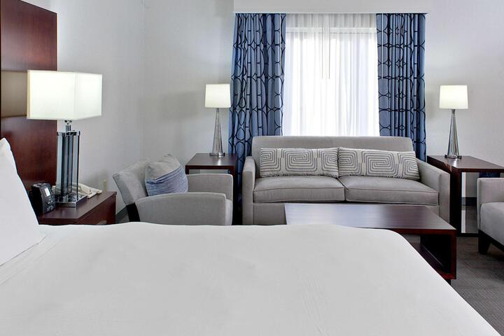 1 King Bed Room with Sofa Bed (14 of 24)