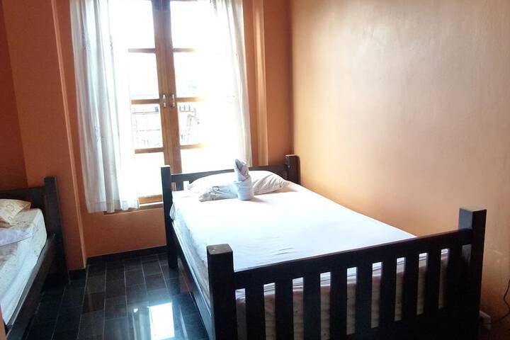 Room 9 of 23
