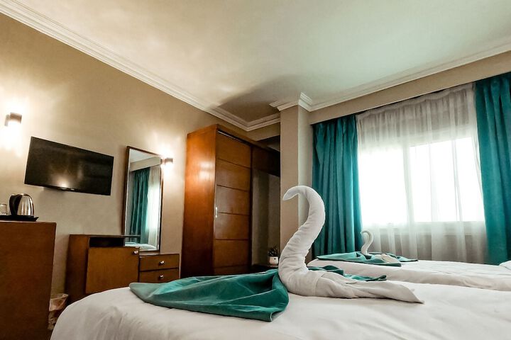 Room 21 of 42