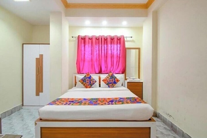 Room 10 of 21