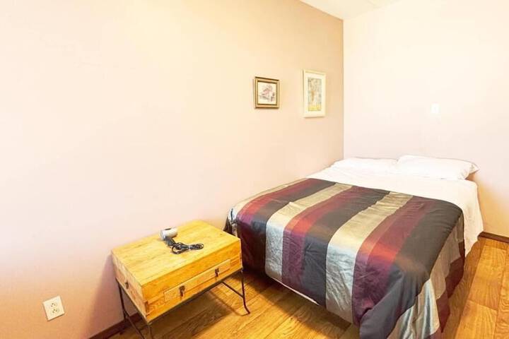 Room 2 of 20