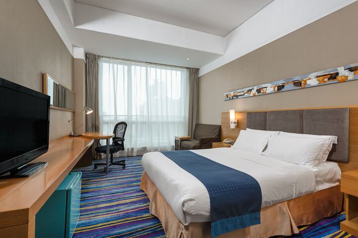 Room 3 of 30