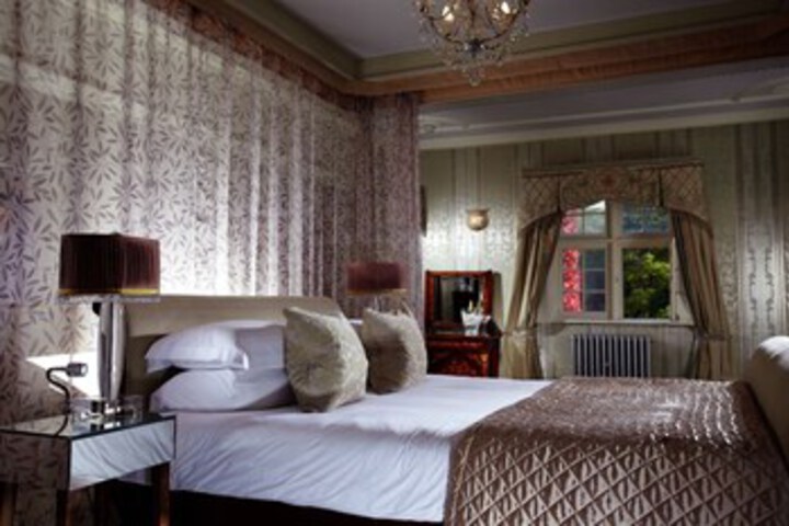 Room 3 of 5