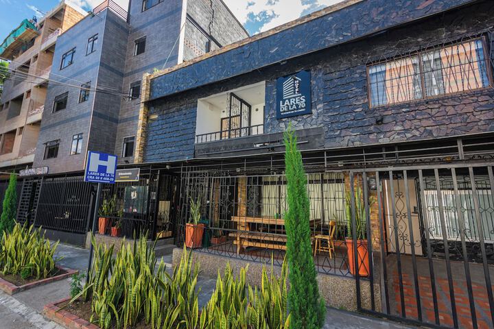 Hotel Lares 70 Laureles in Medellín