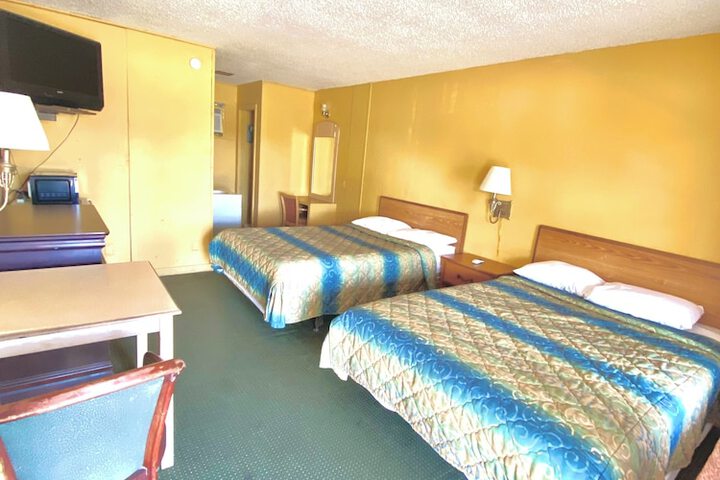 Room 7 of 38