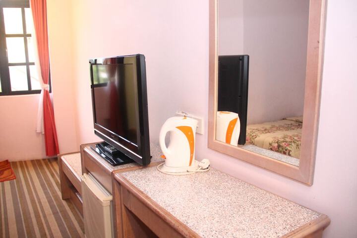 Room 20 of 33