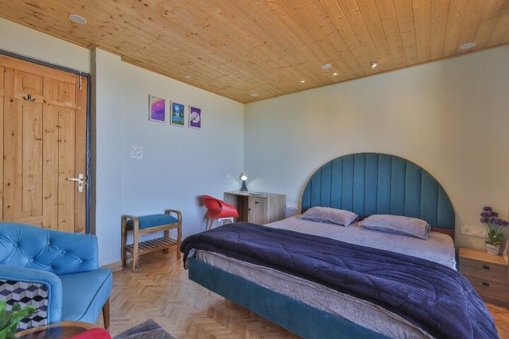 Room 11 of 21