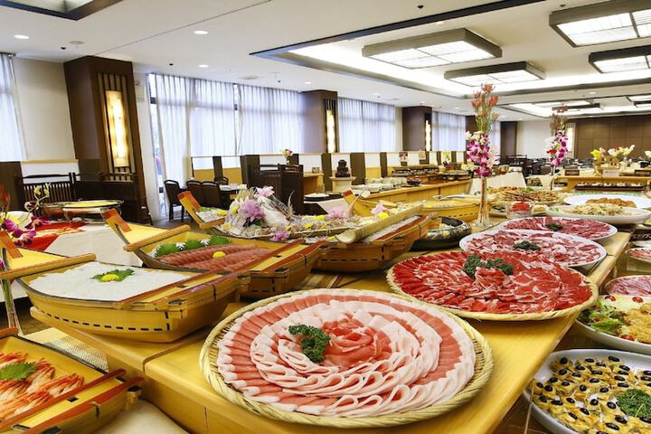 Dining Photos
