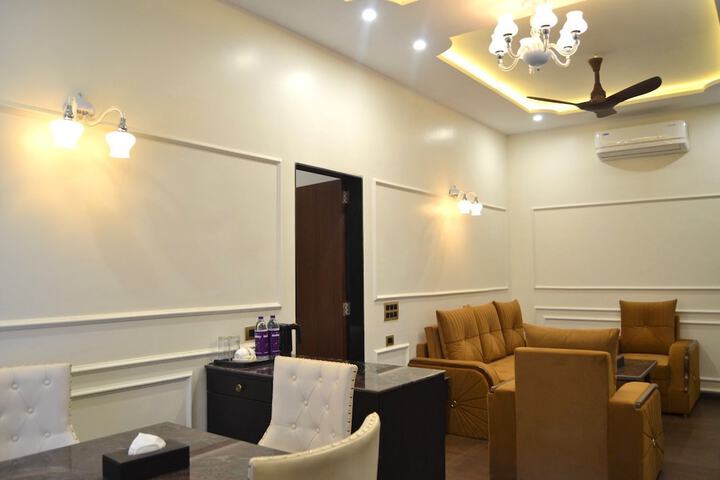 Room 56 of 106