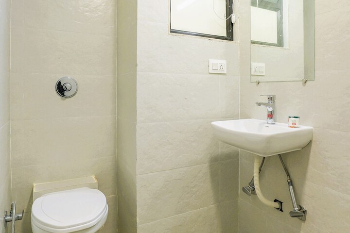 Room 21 of 25