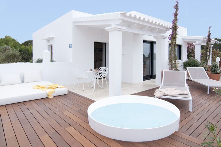 Terrace/Patio 16 of 40