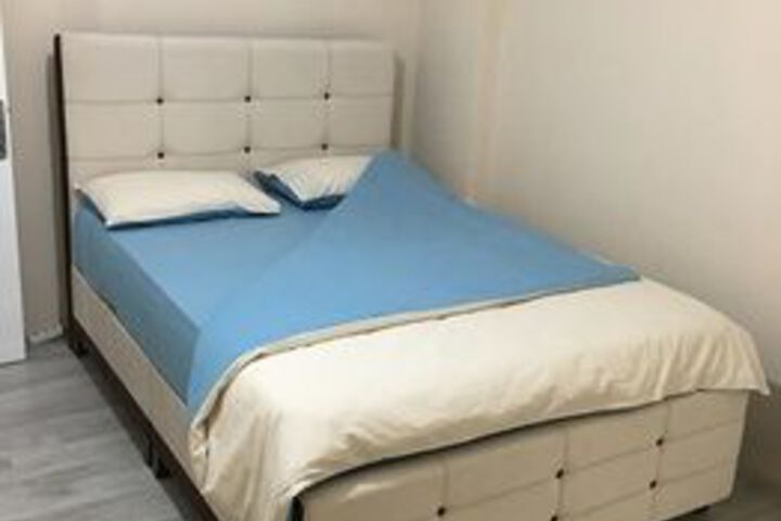 Room 4 of 23