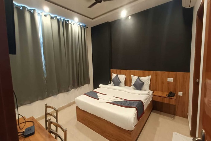 Photo of Hotel Orchid