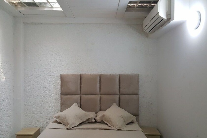 Room 2 of 9