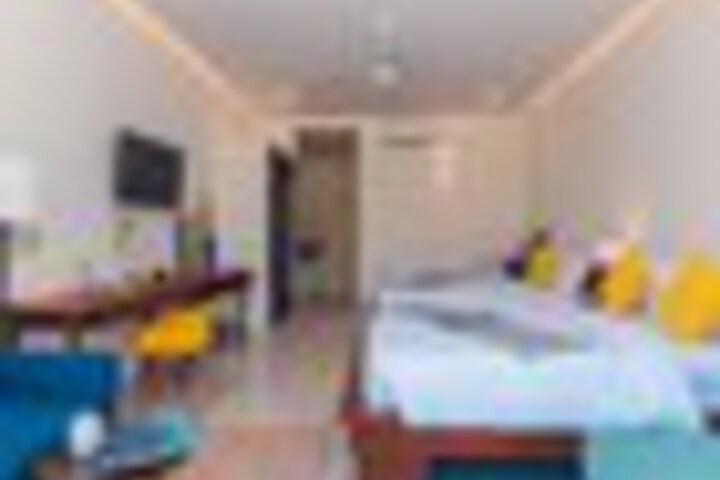 Room 17 of 174
