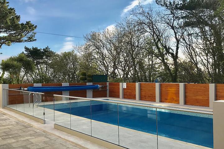 Pool 28 of 38