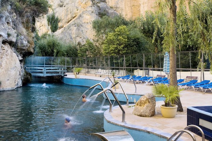 Pools & Facilities
