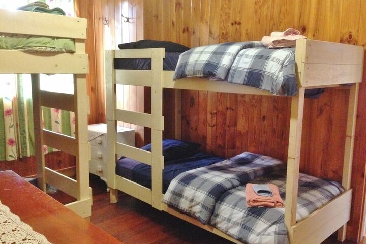 Room 5 of 32