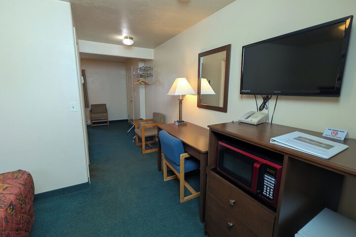 Room 64 of 84