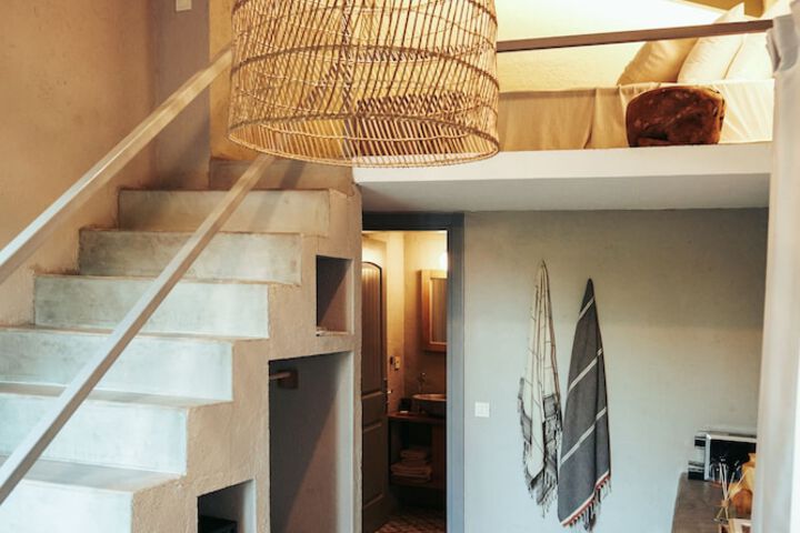Room 9 of 64