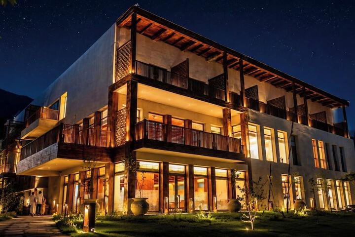 Exterior of Sost Serena Hotel