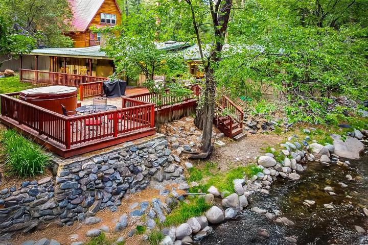 A Stone`s Thoreau in Ruidoso, NM