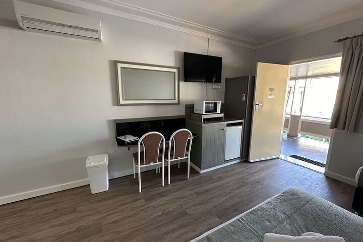 Room 8 of 63