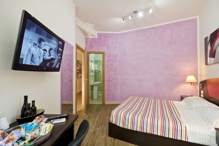 Room 7 of 29