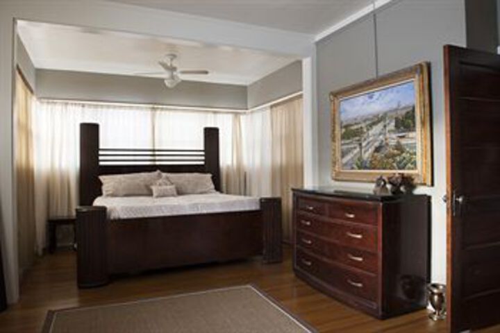 Room 3 of 6