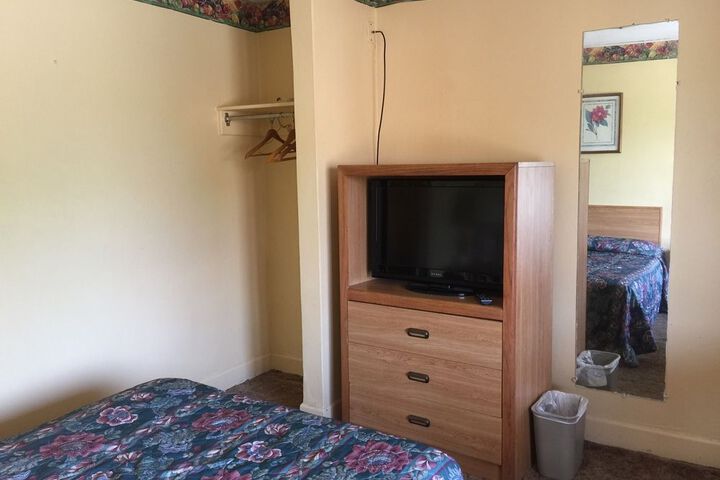 Room 15 of 22