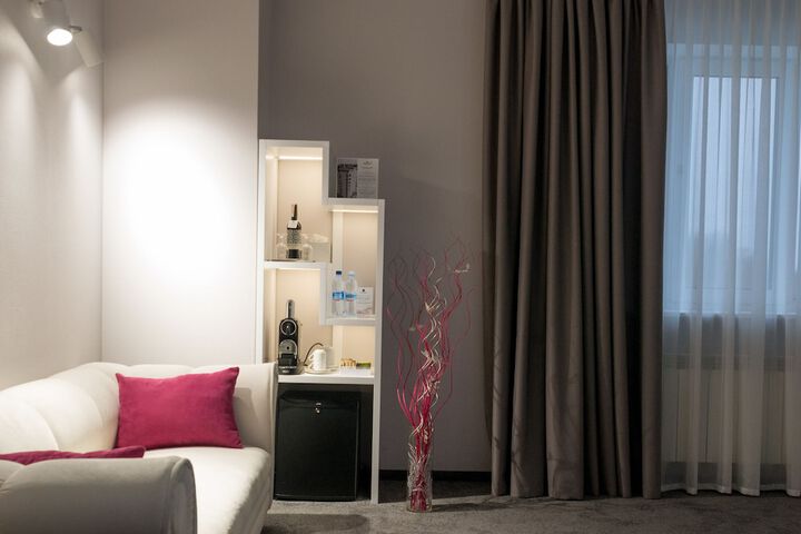 Room 17 of 86