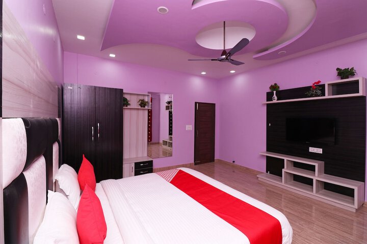 Room 16 of 18