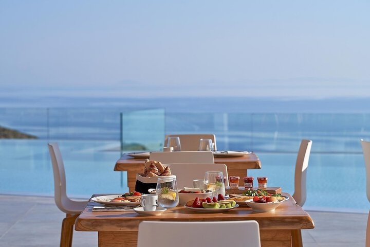 Breakfast/Coffee Service 26 of 43