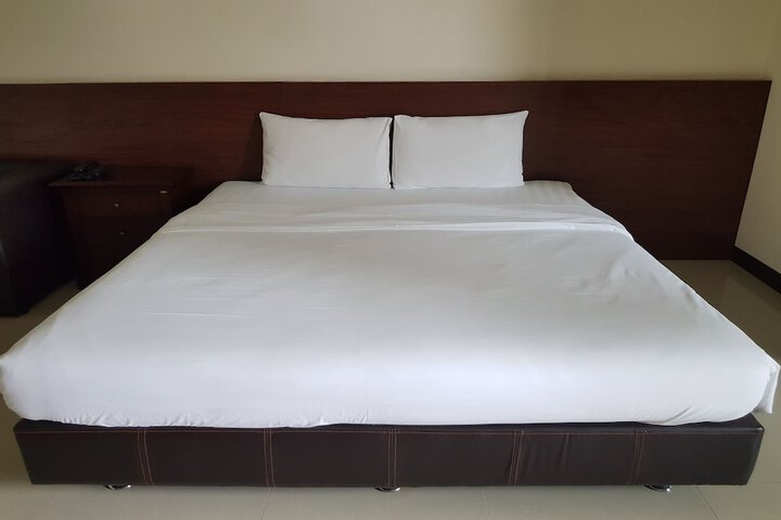 Room 5 of 49