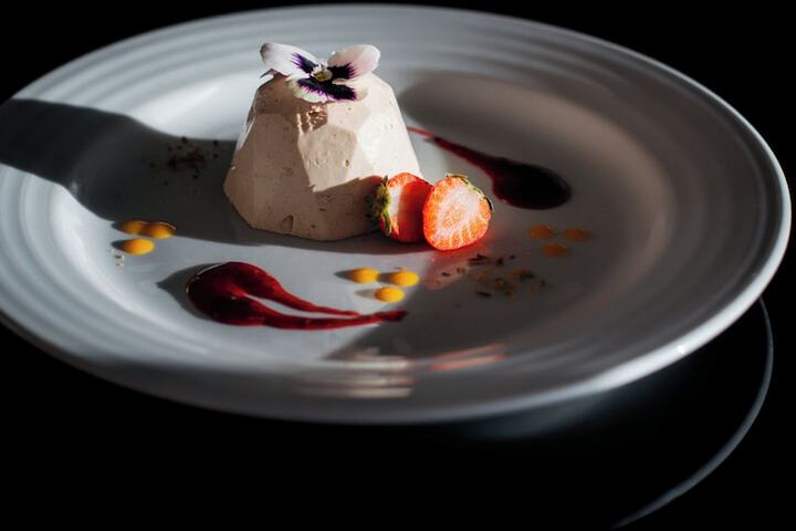 Dining 224 of 411