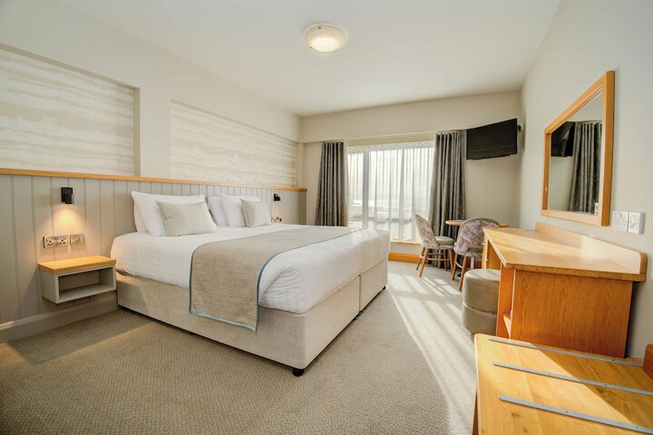 Room 5 of 35