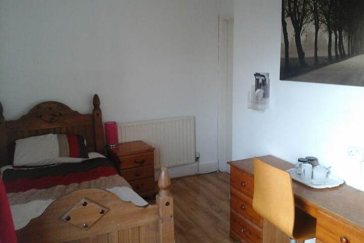 Room 6 of 22