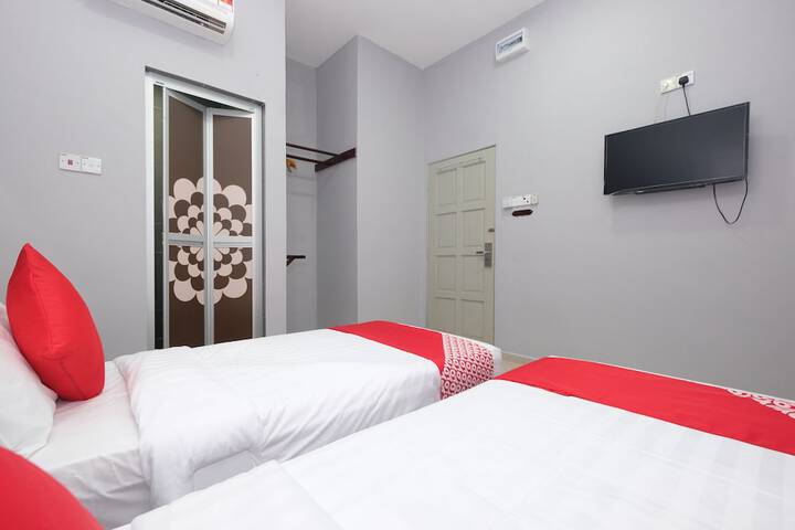Room 21 of 43