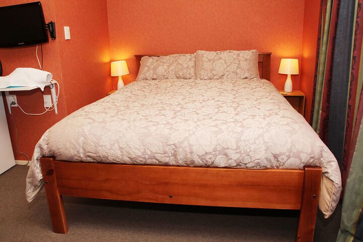 Room 8 of 89