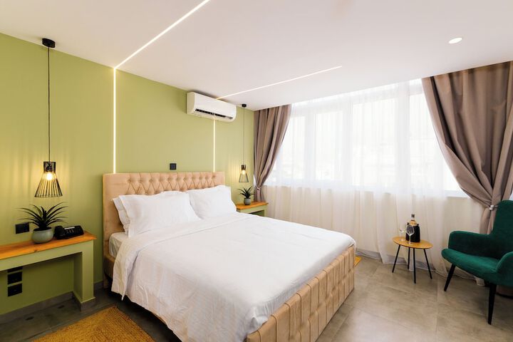 Room 22 of 64