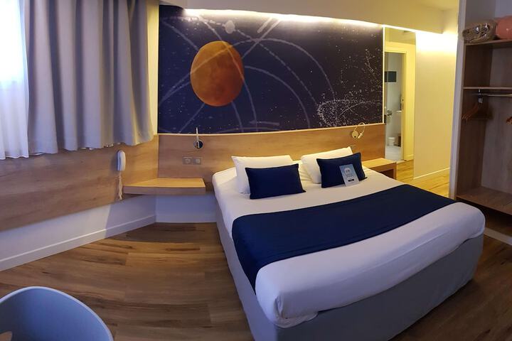 Room 19 of 79