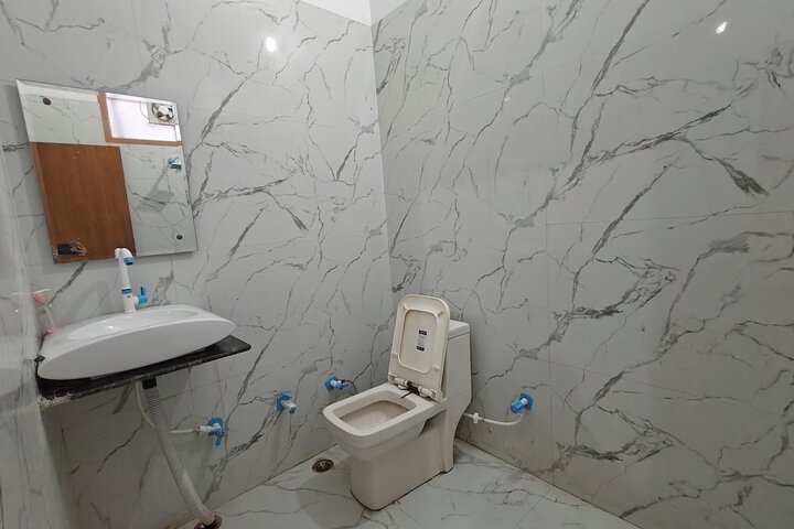 Room 20 of 28