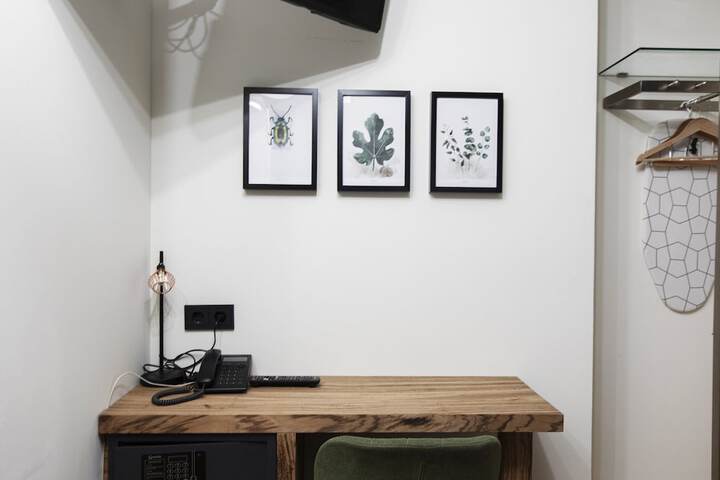 Room 70 of 110