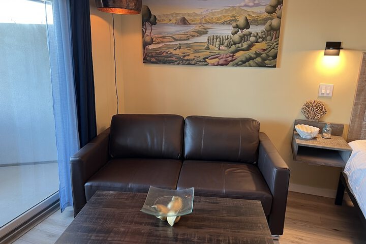 Room 28 of 129