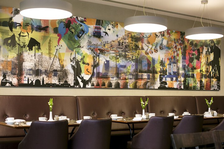 Dining 66 of 106