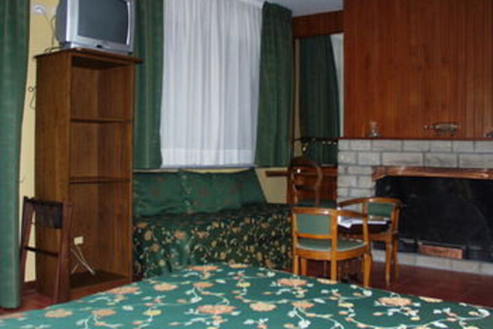 Room 18 of 30