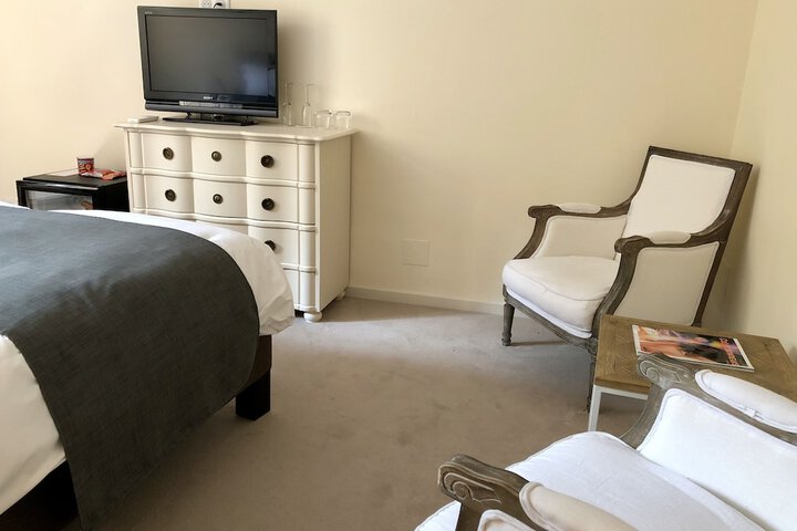 Room 7 of 115