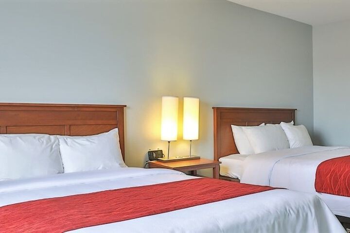 Room 6 of 39