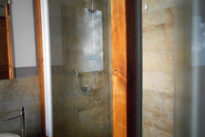 Room 6 of 26