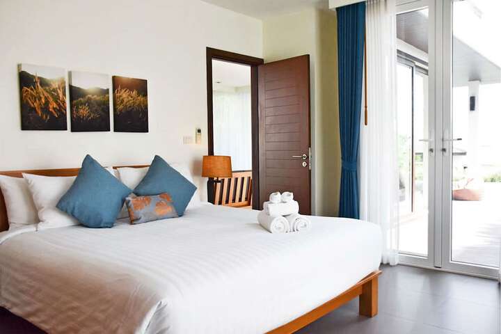 Room 15 of 150